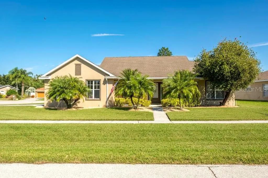21635 Mccallie Court Land O Lakes FL 34637