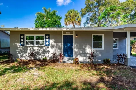 5441 44th Avenue N St Petersburg FL 33709