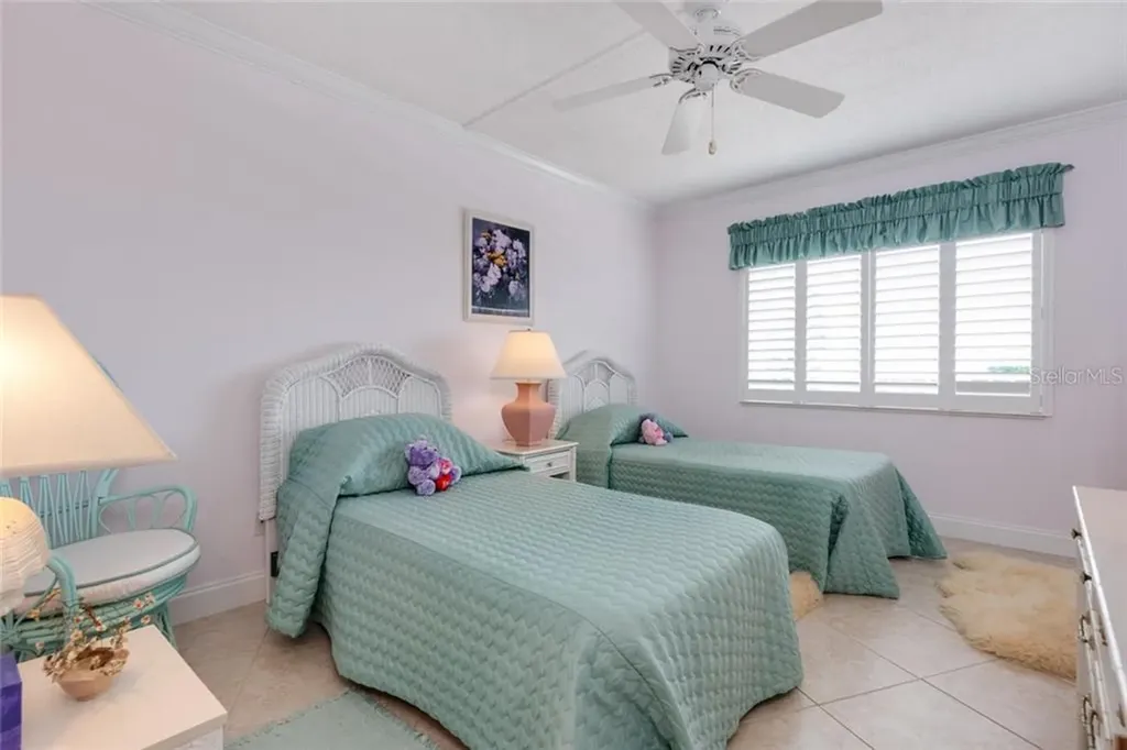 4825 Gulf Of Mexico Drive Longboat Key FL 34228