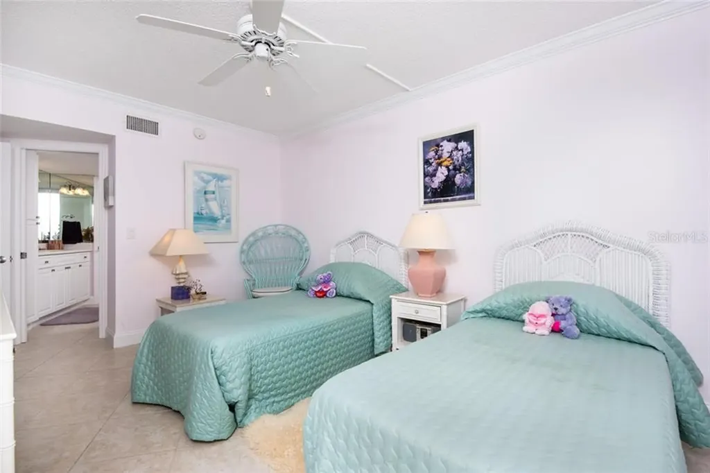 4825 Gulf Of Mexico Drive Longboat Key FL 34228