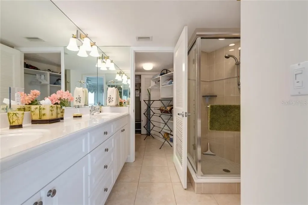 4825 Gulf Of Mexico Drive Longboat Key FL 34228