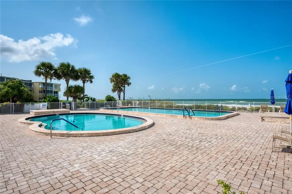 4825 Gulf Of Mexico Drive Longboat Key FL 34228