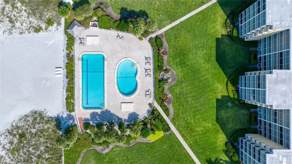 4825 Gulf Of Mexico Drive Longboat Key FL 34228