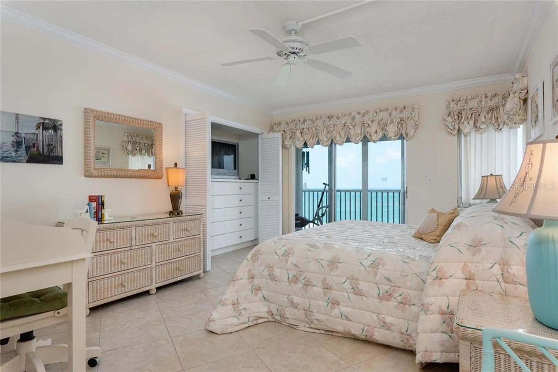 4825 Gulf Of Mexico Drive Longboat Key FL 34228