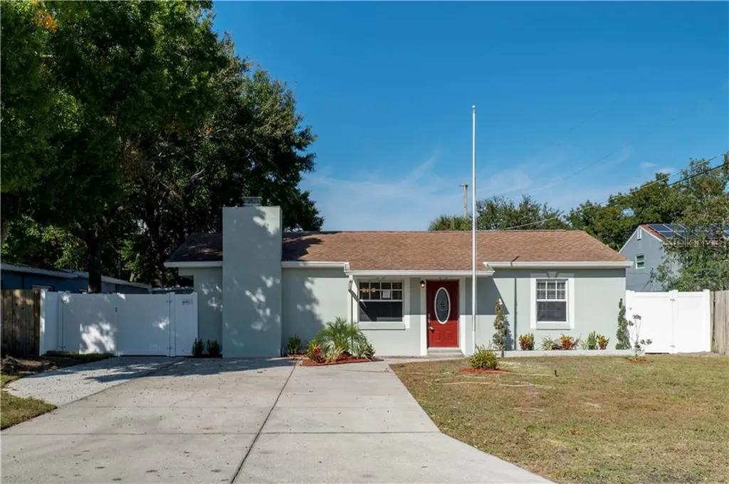 4405 W Wallcraft Avenue Tampa FL 33611