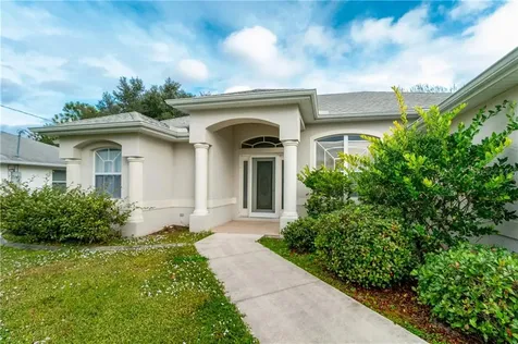 2908 Parrot Street North Port FL 34286