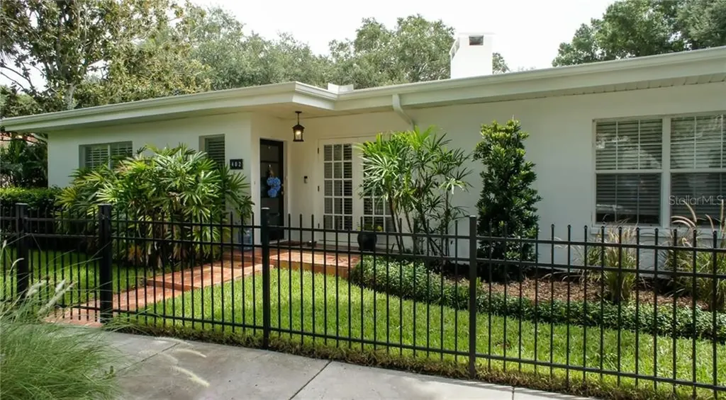 402 S Royal Poinciana Drive Tampa FL 33609