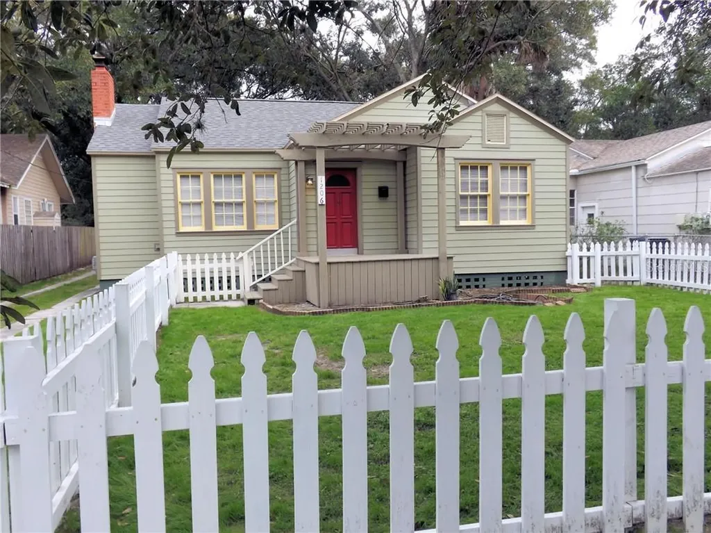 1206 E Idlewild Avenue Tampa FL 33604