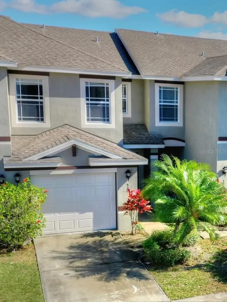 527 Glenn Cross Drive Ruskin FL 33570