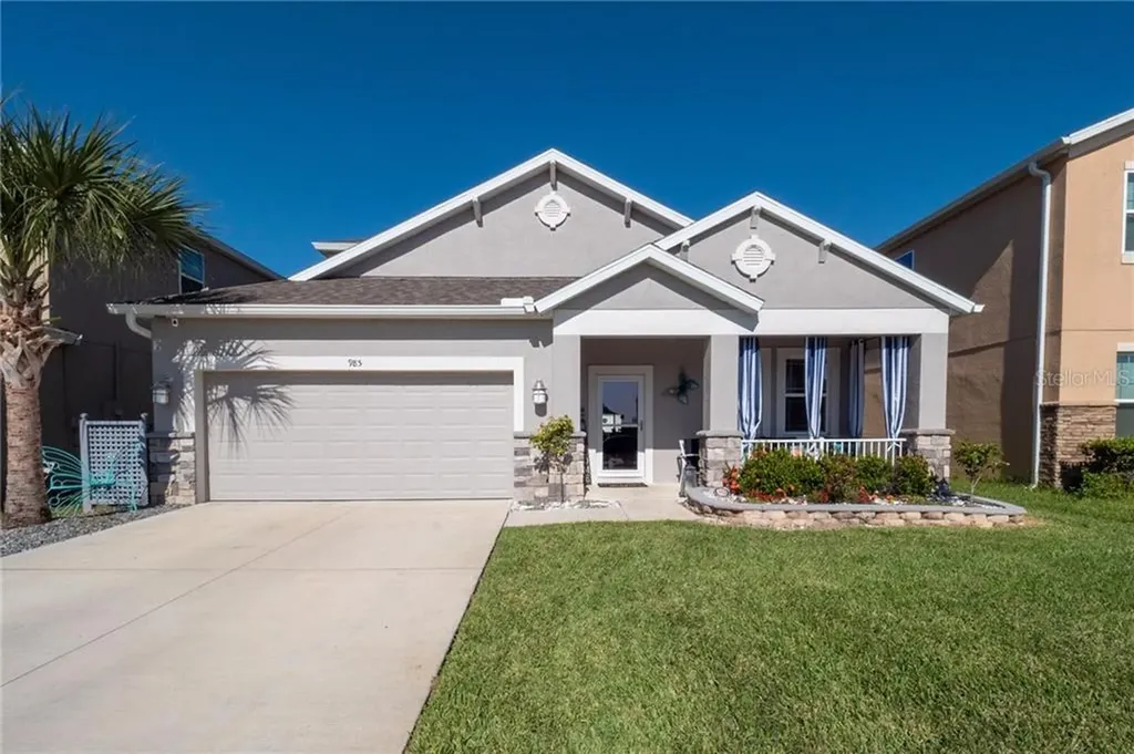 985 Berry Leaf Court Apopka FL 32703