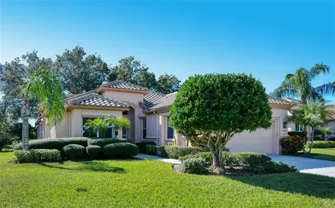 7137 Del Lago Drive Sarasota FL 34238