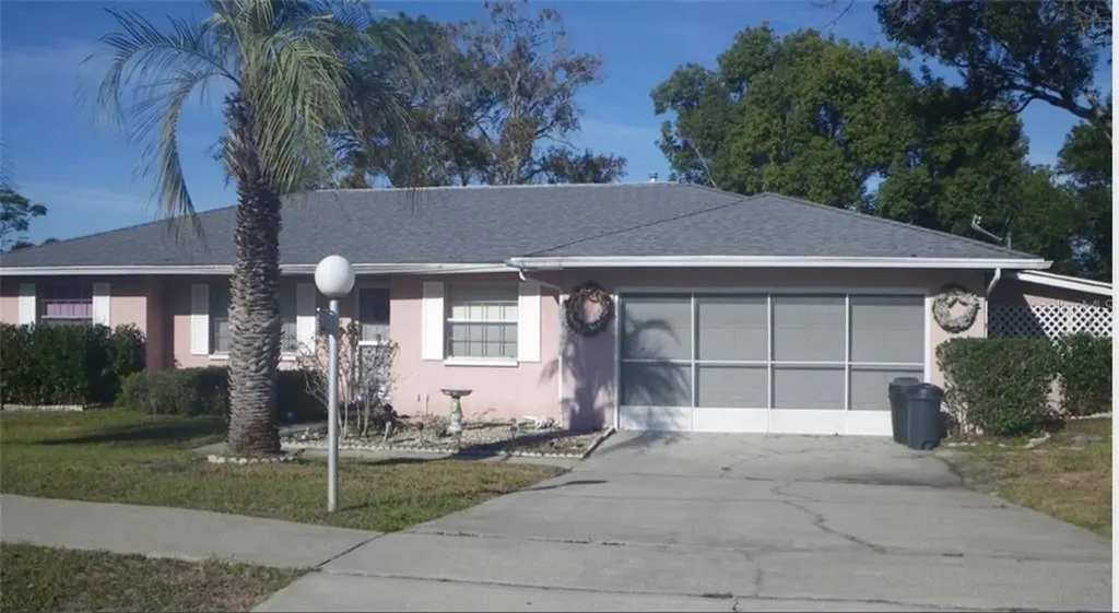 527 Edgehill Avenue Spring Hill FL 34606