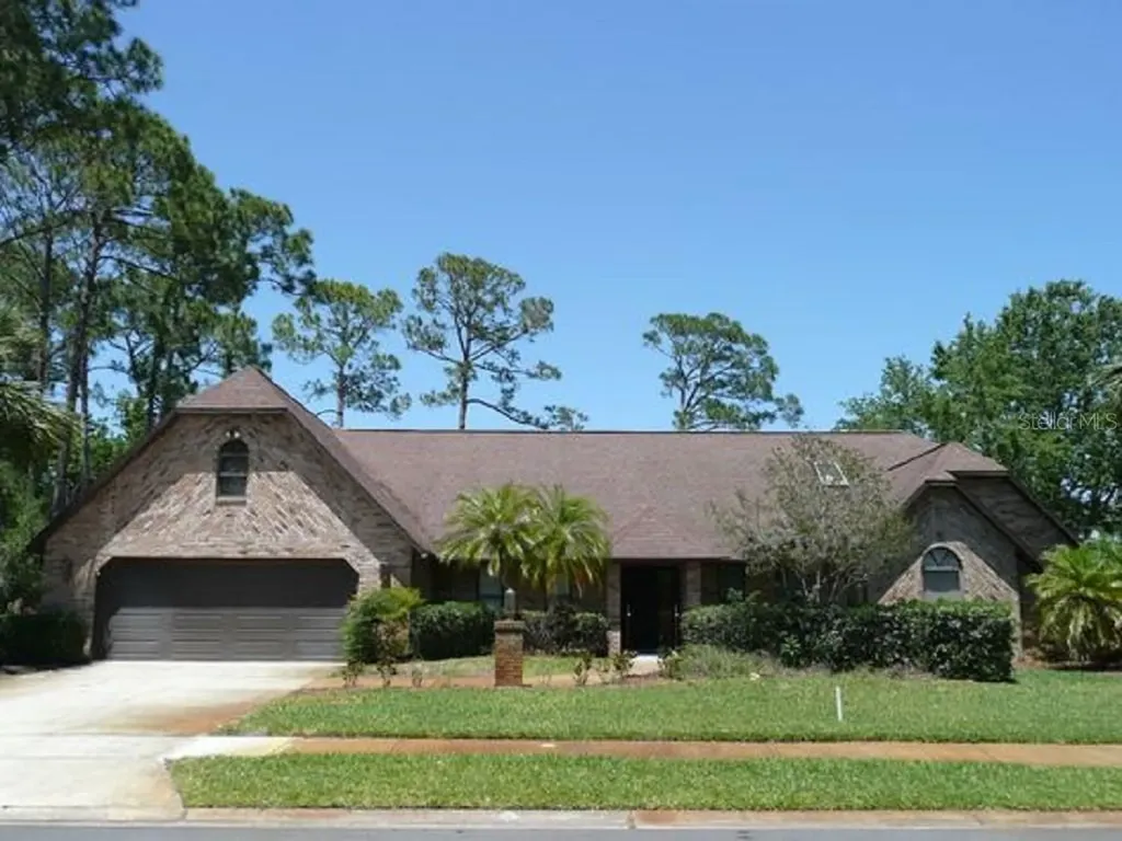 160 Point O Woods Drive Daytona Beach FL 32114