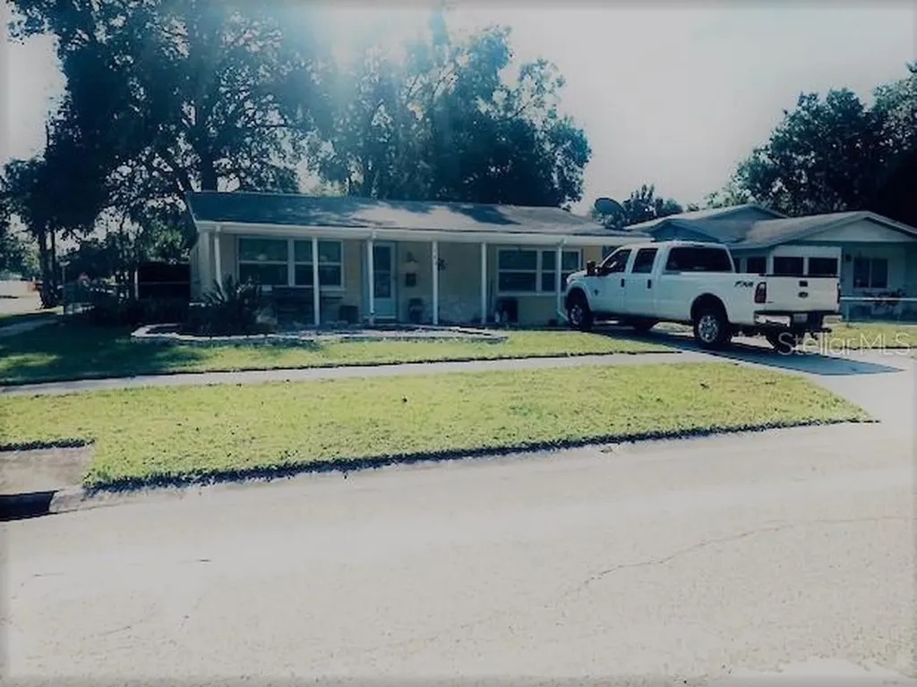 780 60th Avenue NE St Petersburg FL 33703