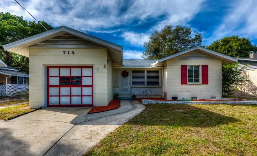 714 26th Street W Bradenton FL 34205