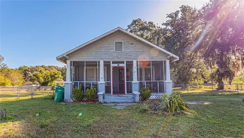 706 N Warfield Avenue Wildwood FL 34785