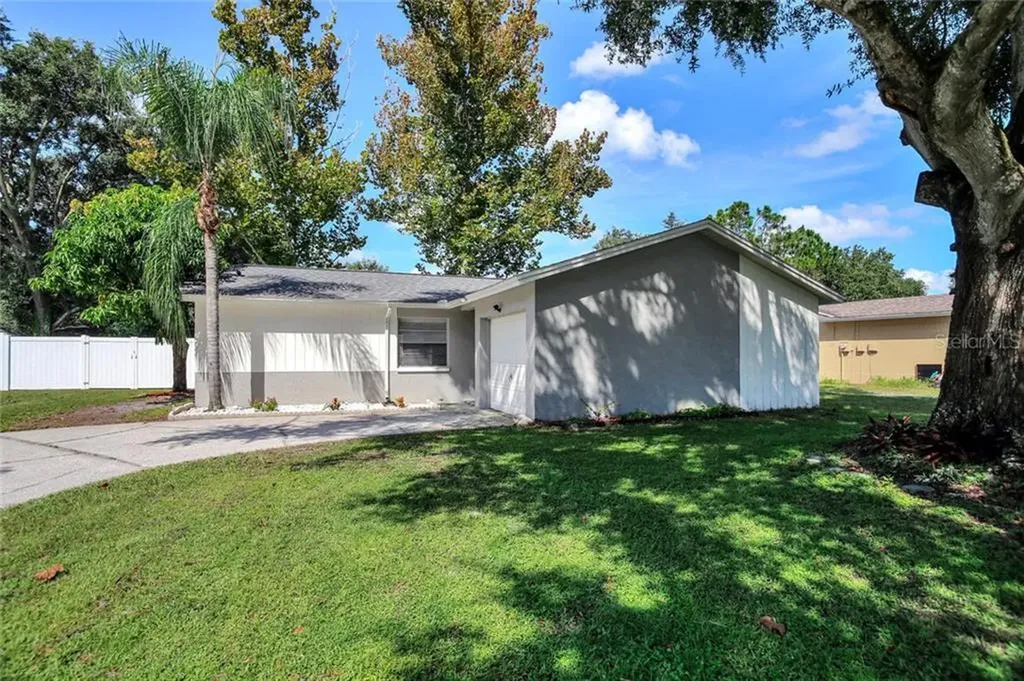 13914 Pathfinder Drive Tampa FL 33625