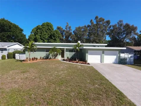 4238 Narvarez Way S St Petersburg FL 33712
