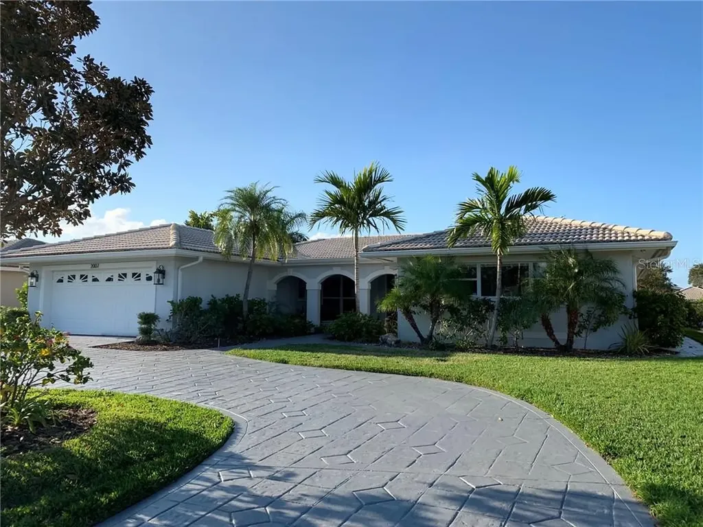 2007 Michigan Avenue NE St Petersburg FL 33703