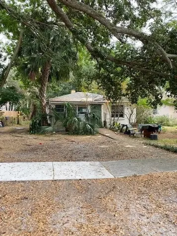 3616 W Renellie Circle Tampa FL 33629