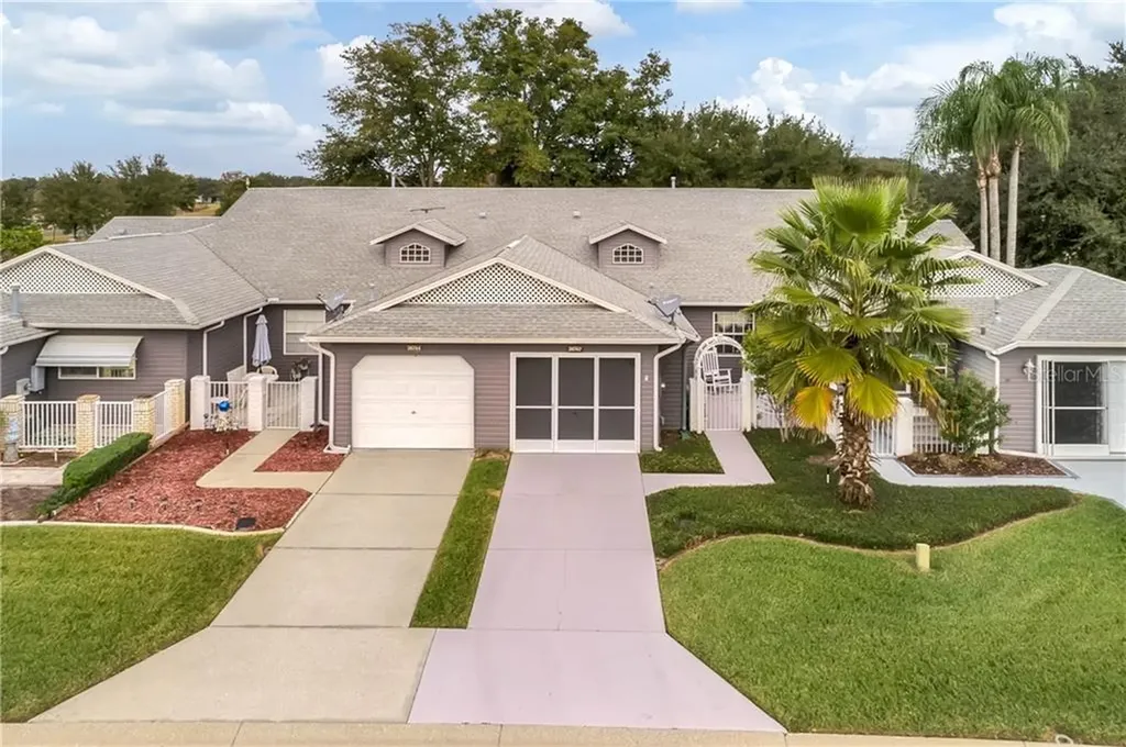 26742 Cash Court Leesburg FL 34748
