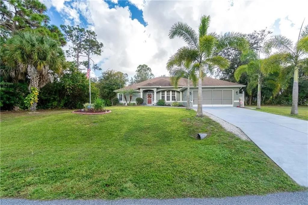 1648 Dinsmore Street North Port FL 34288