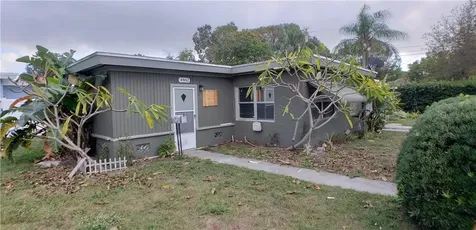 4462 Burlington Avenue N St Petersburg FL 33713