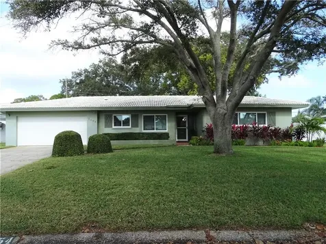 2154 Academy Drive Clearwater FL 33764