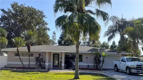7884 42nd Avenue N St Petersburg FL 33709