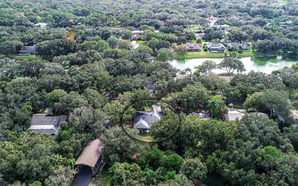 4595 Friar Tuck Lane Sarasota FL 34232