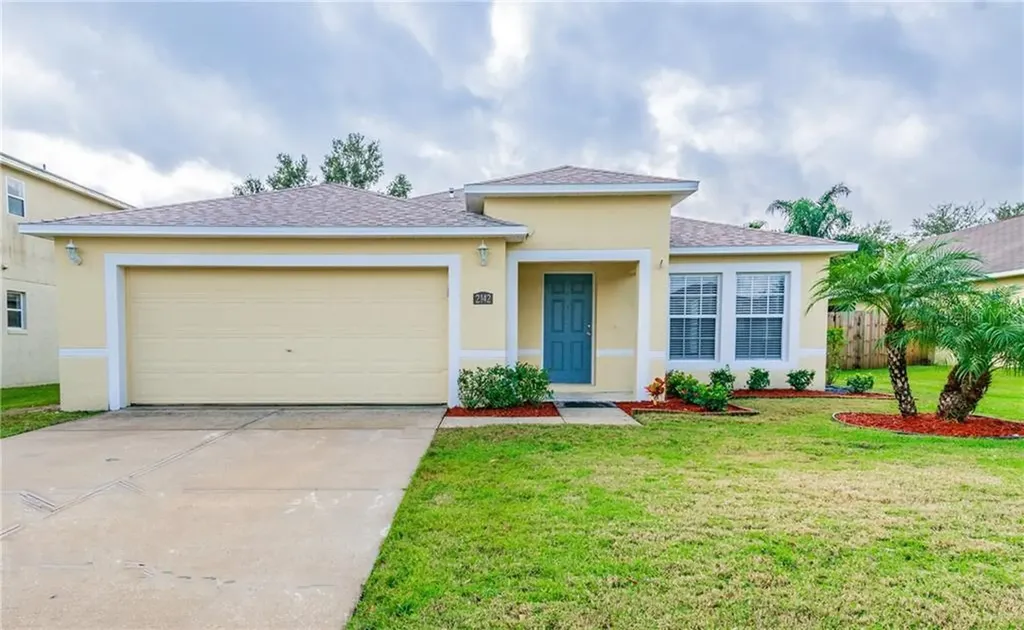 2142 Hunters Greene Drive Lakeland FL 33810