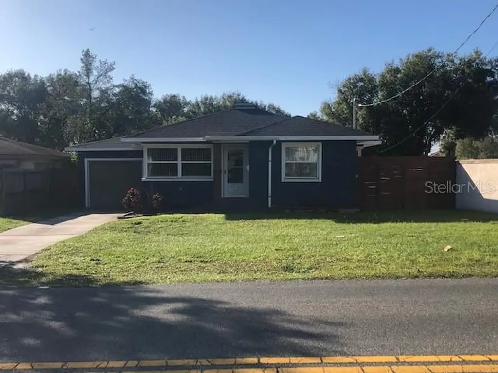 123 E Beacon Road Lakeland FL 33803