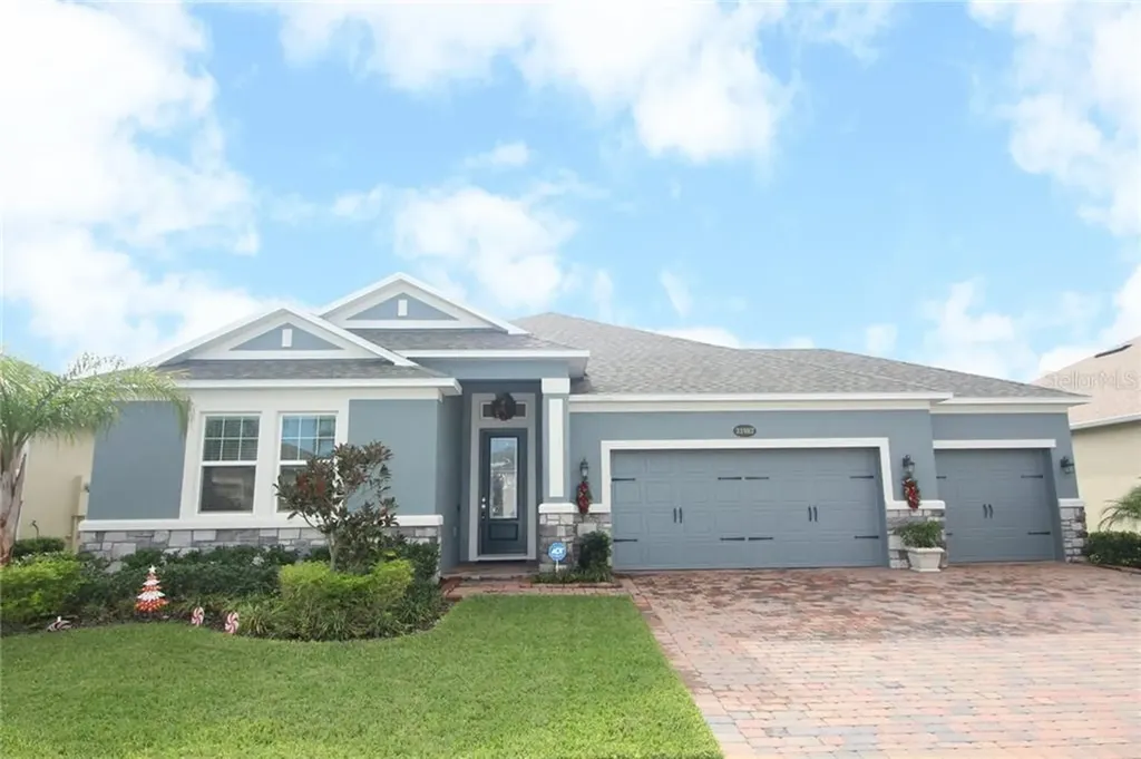 31987 Redtail Reserve Boulevard Sorrento FL 32776