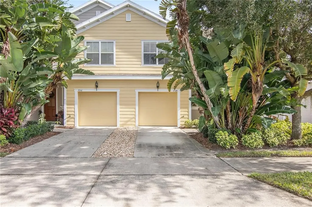 728 Chacall Loop Mount Dora FL 32757