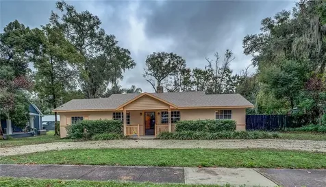 416 N Simpson Street Mount Dora FL 32757