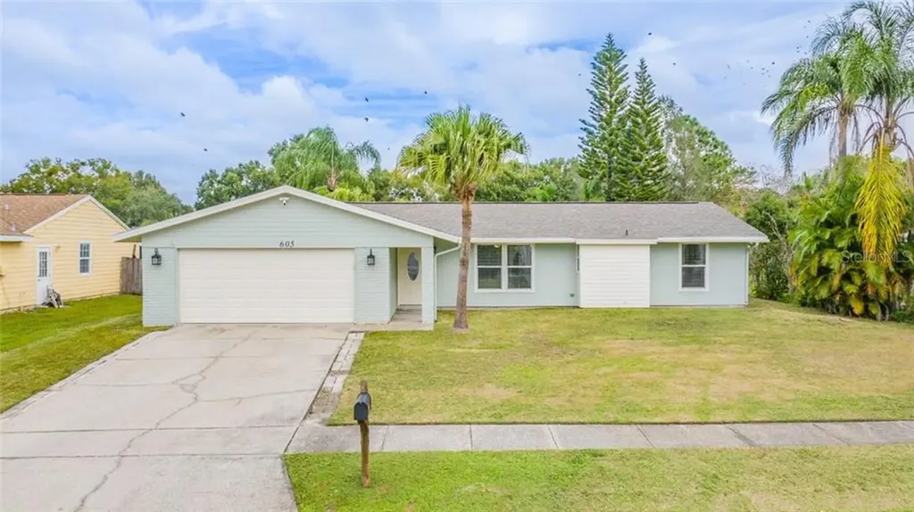605 Bay Lake Trail Oldsmar FL 34677
