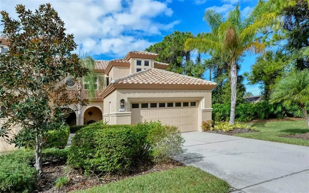 4163 Entrada Court Sarasota FL 34238
