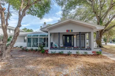 2176 Bay Street SE St Petersburg FL 33705