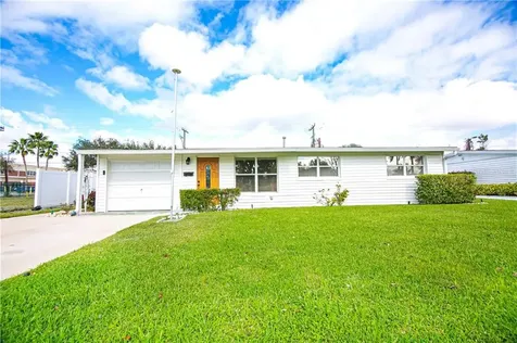 2711 Bayshore Gardens Parkway Bradenton FL 34207