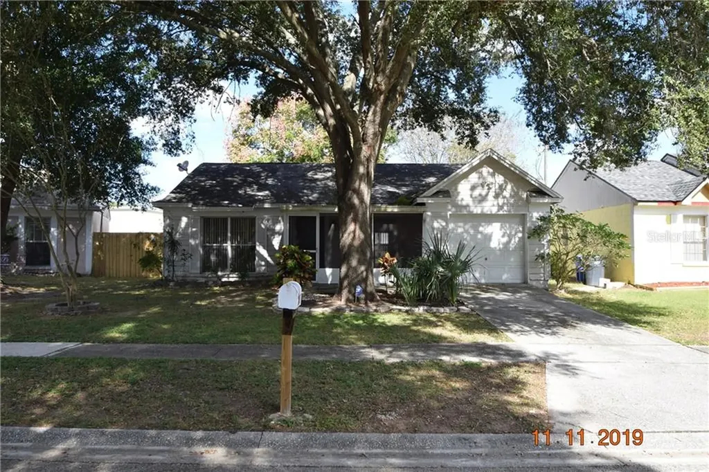 1950 Crown Park Drive Valrico FL 33594
