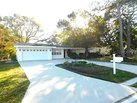 2137 S Shade Avenue Sarasota FL 34239