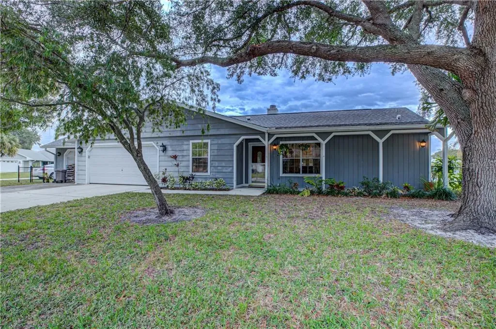 6421 Carmella Way Sarasota FL 34243