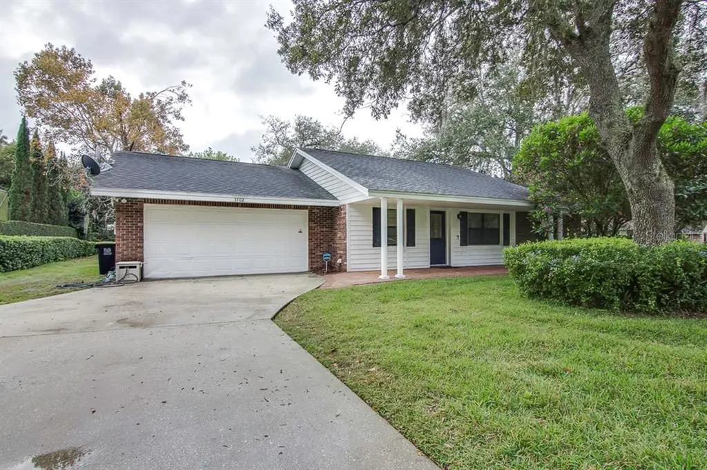 3702 Red Oak Court Lake Wales FL 33898