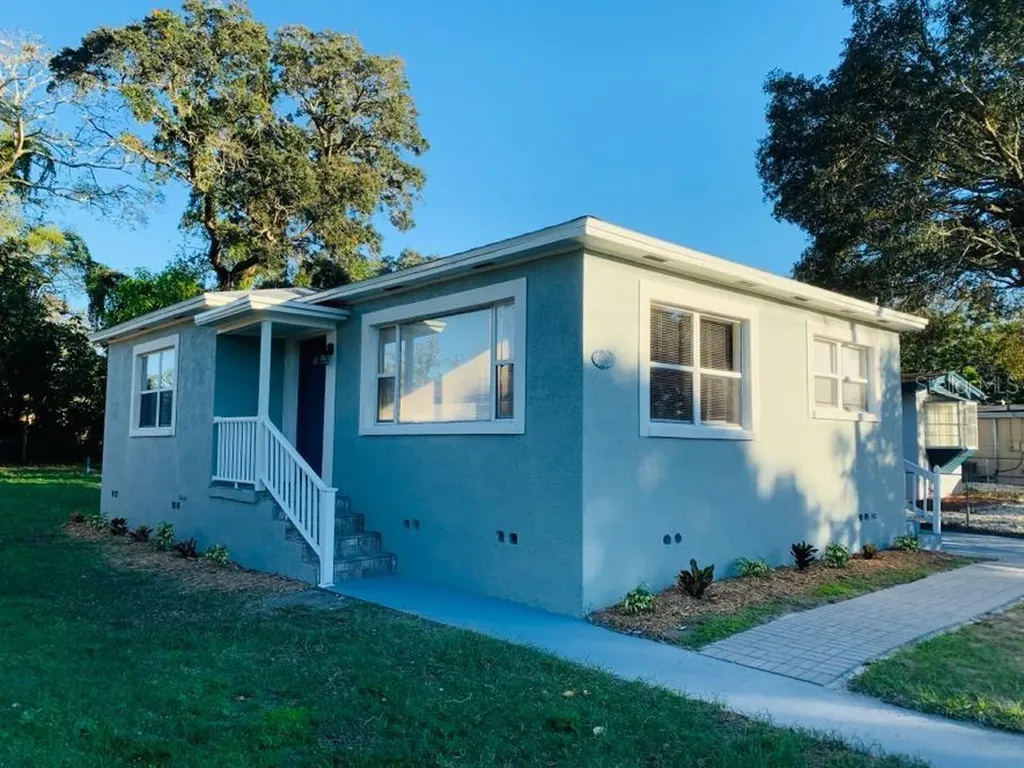 1811 Larkin Avenue Orlando FL 32812