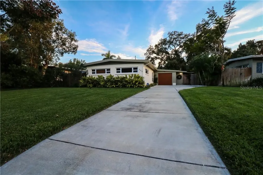 360 55th Avenue S St Petersburg FL 33705