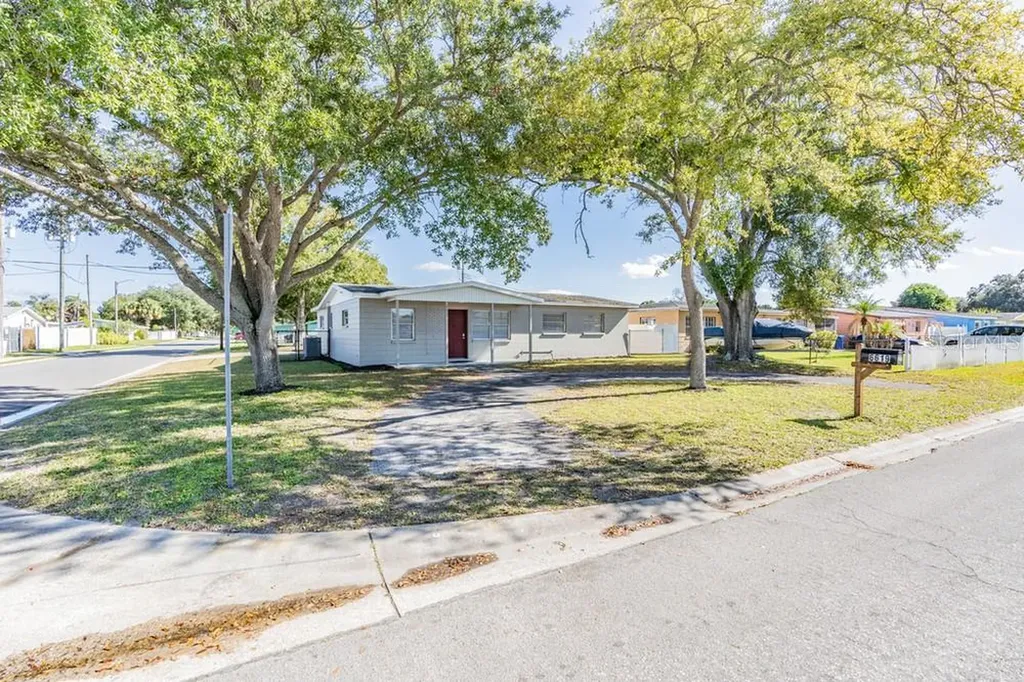 6619 N Coolidge Avenue Tampa FL 33614