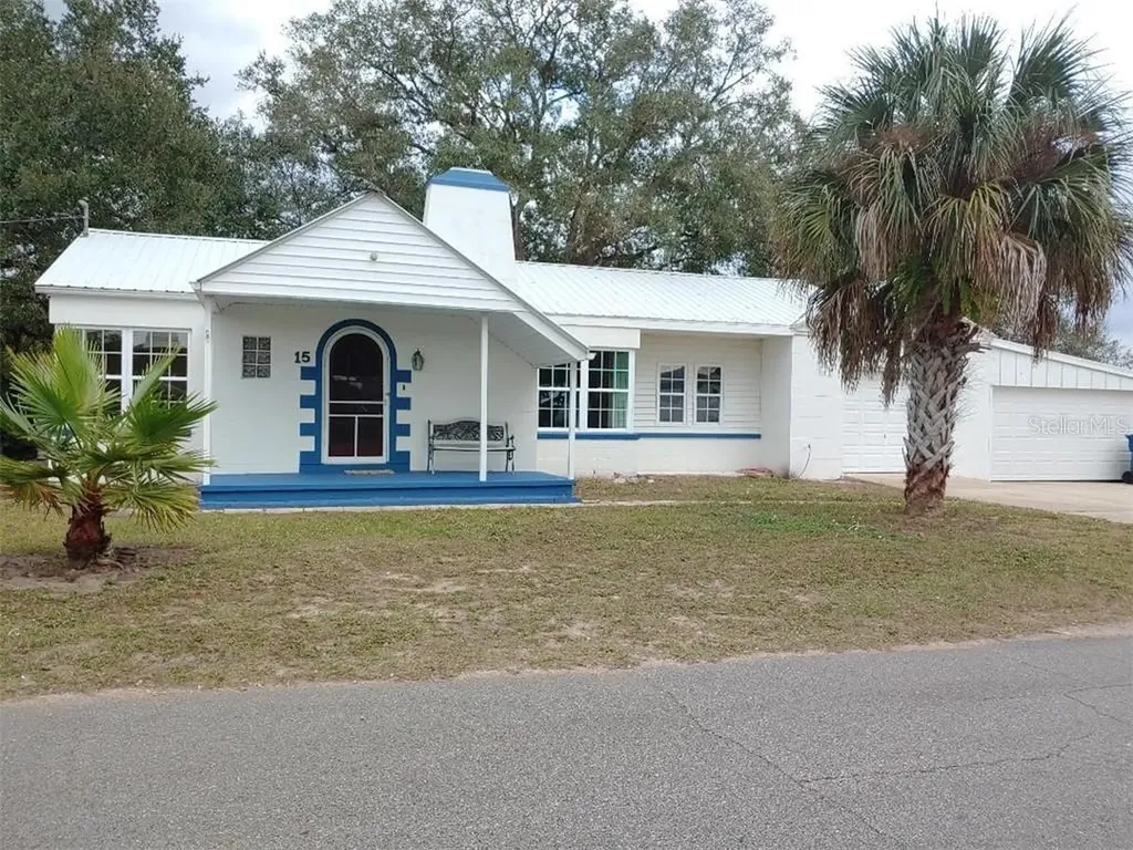 15 Lake Street Frostproof FL 33843