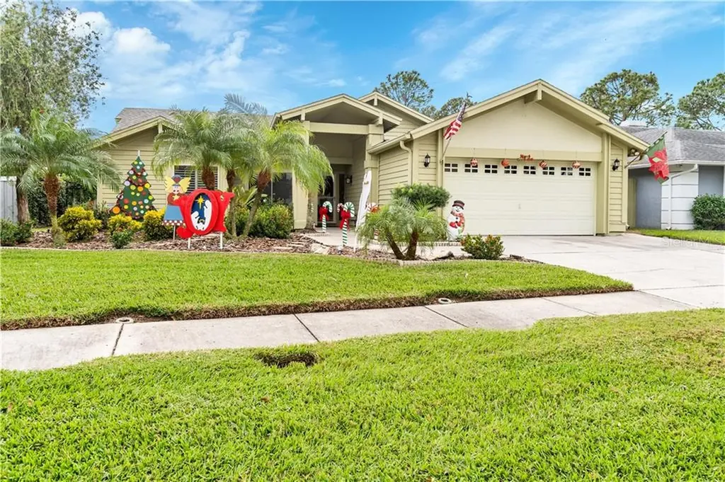 14669 Village Glen Circle Tampa FL 33618
