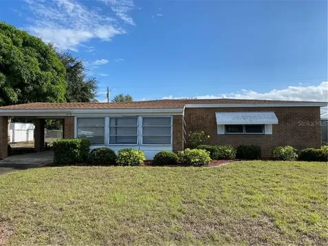 519 Raymond Avenue Frostproof FL 33843