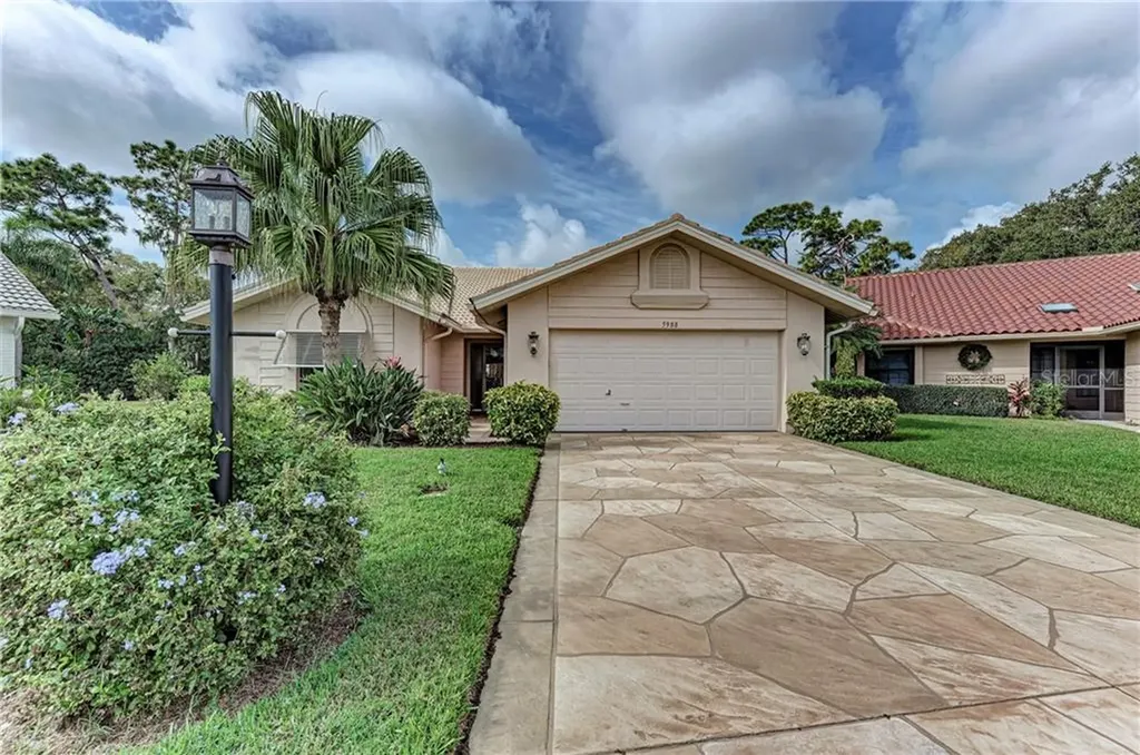 5988 Rachele Drive Sarasota FL 34243